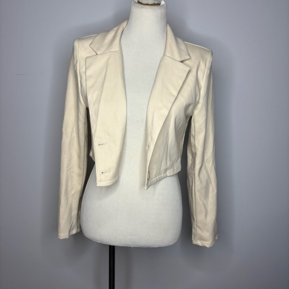 Pretty Little Thing - Cream Woven Cropped Blazer